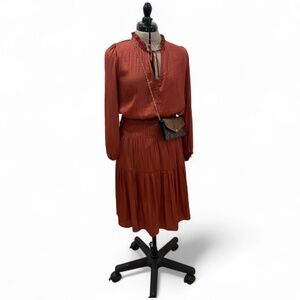 Grade & Gather midi dress. Material: 100% Polyester Color: Rust Size: Medium